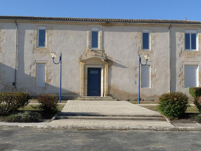 Lesparre-Médoc — Immobilier — CENTURY 21 Agence Biran — mairie de Queyrac