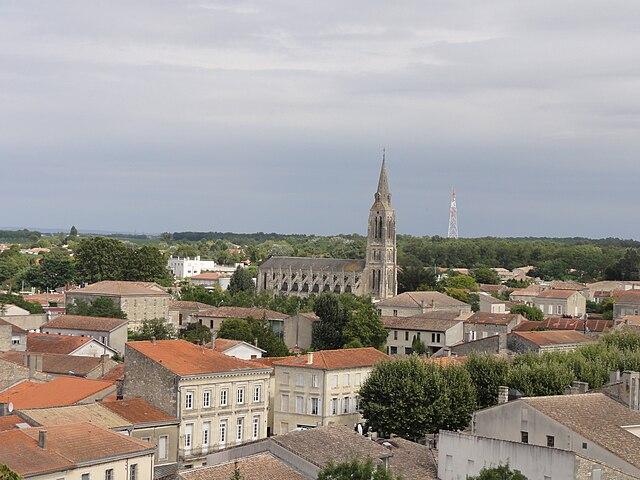 Lesparre-Médoc - Immobilier - CENTURY 21 Agence Biran - Lesparre-Médoc_vue_sur_eglise