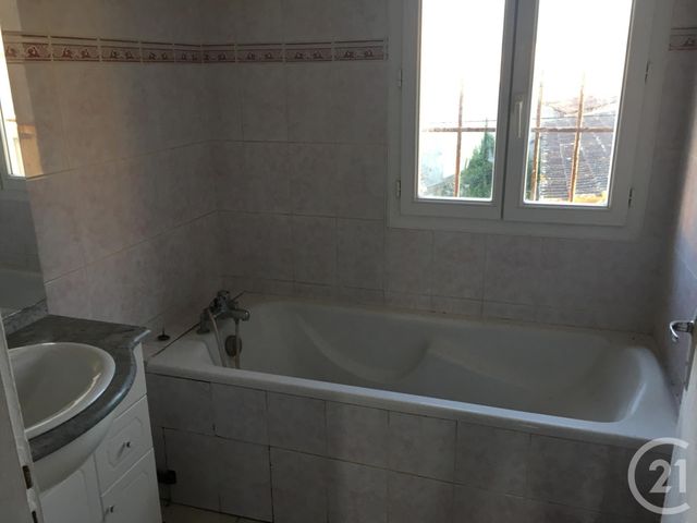 Afficher la photo en grand Appartement F4 à louer - 4 pièces - 74.25 m2 - ST VIVIEN DE MEDOC - 33 - AQUITAINE - Century 21 Agence Biran