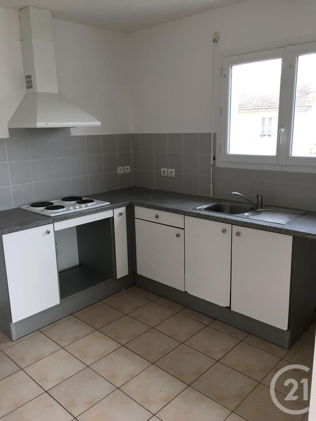 Afficher la photo en grand Appartement F3 à louer - 3 pièces - 74.05 m2 - QUEYRAC - 33 - AQUITAINE - Century 21 Agence Biran