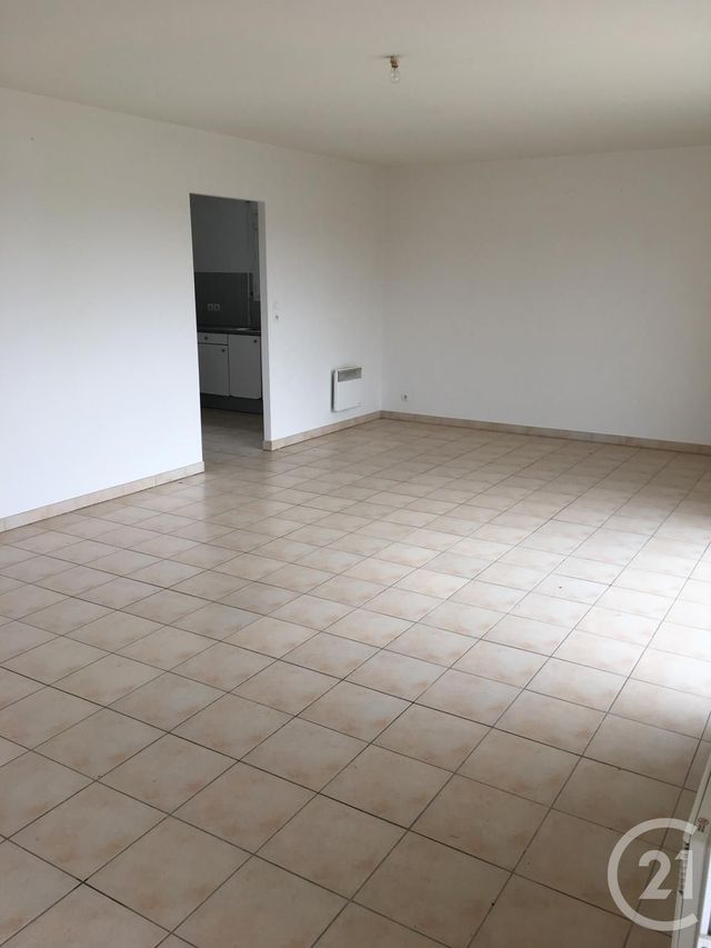 Afficher la photo en grand Appartement F3 à louer - 3 pièces - 74.05 m2 - QUEYRAC - 33 - AQUITAINE - Century 21 Agence Biran