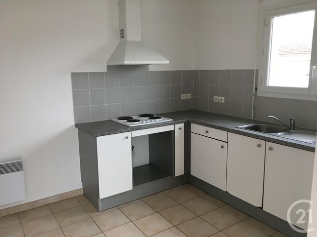 Afficher la photo en grand Appartement F3 à louer - 3 pièces - 74.05 m2 - QUEYRAC - 33 - AQUITAINE - Century 21 Agence Biran