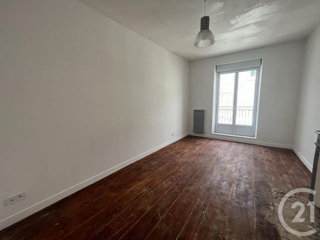 Appartement F4 à louer - 4 pièces - 139.87 m2 - LESPARRE MEDOC - 33 - AQUITAINE - Century 21 Agence Biran