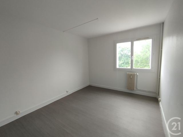 Appartement F4 à louer - 4 pièces - 72.5 m2 - HOURTIN - 33 - AQUITAINE - Century 21 Agence Biran