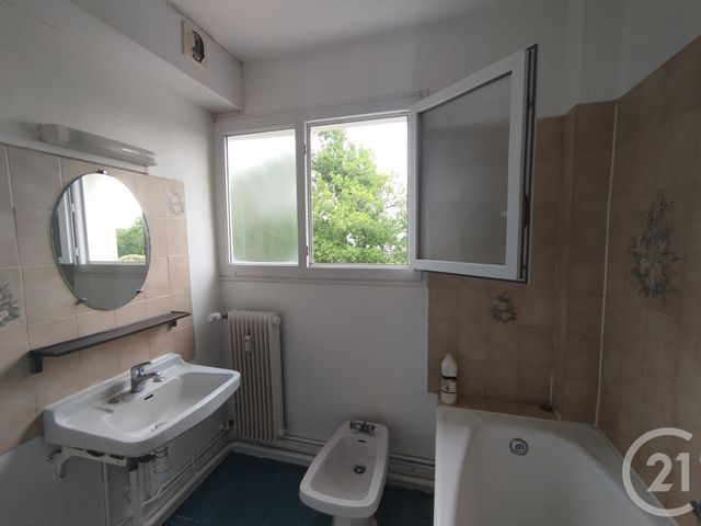 Appartement F4 à louer - 4 pièces - 72.5 m2 - HOURTIN - 33 - AQUITAINE - Century 21 Agence Biran