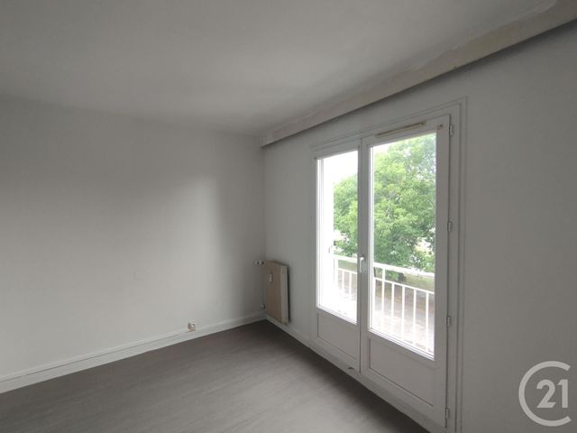 Appartement F4 à louer - 4 pièces - 72.5 m2 - HOURTIN - 33 - AQUITAINE - Century 21 Agence Biran