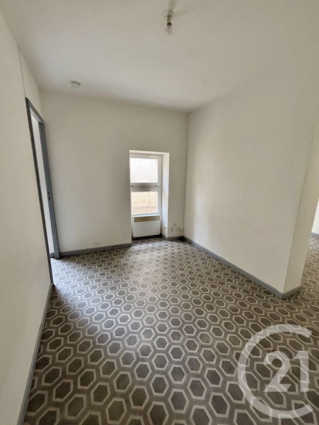 Appartement F2 à louer - 2 pièces - 30.08 m2 - PAUILLAC - 33 - AQUITAINE - Century 21 Agence Biran