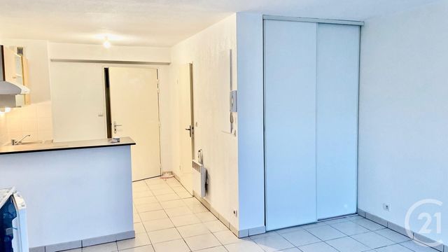 Appartement F1 à louer - 1 pièce - 28.37 m2 - LESPARRE MEDOC - 33 - AQUITAINE - Century 21 Agence Biran