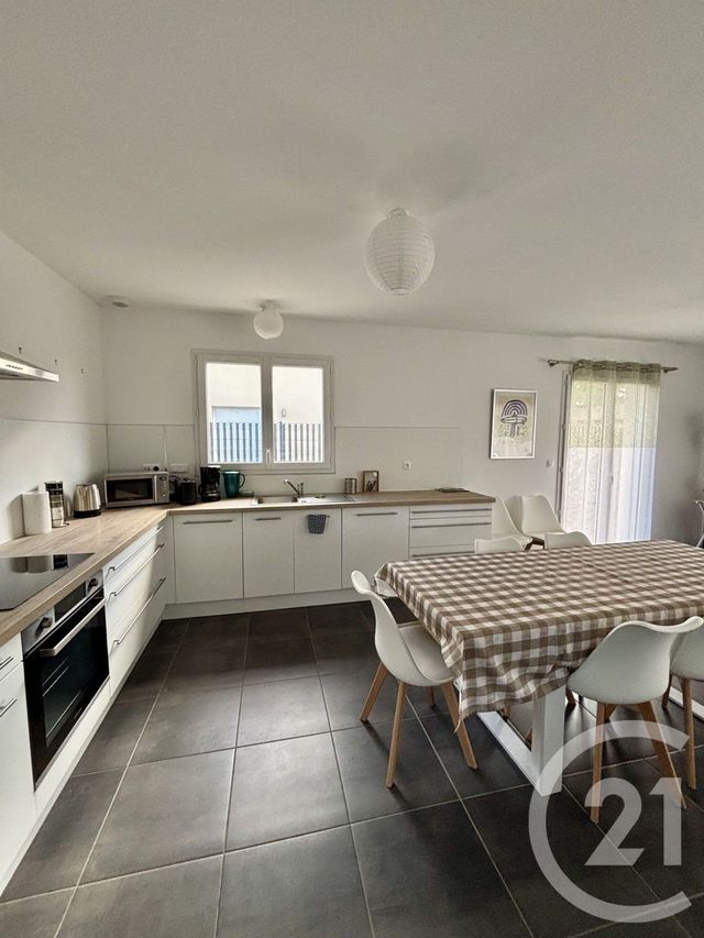 Afficher la photo en grand maison à louer - 4 pièces - 99.38 m2 - HOURTIN - 33 - AQUITAINE - Century 21 Agence Biran