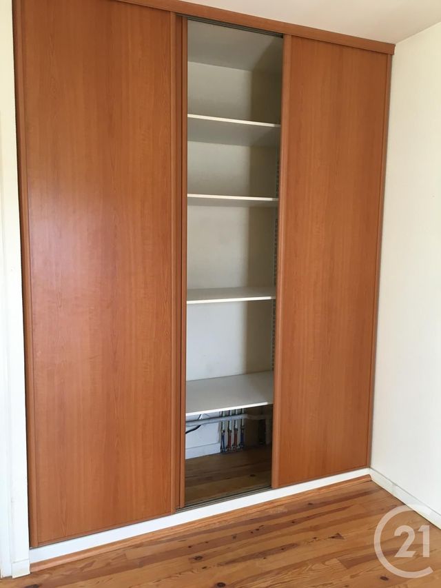 Afficher la photo en grand Appartement F2 à louer - 2 pièces - 51.88 m2 - LESPARRE MEDOC - 33 - AQUITAINE - Century 21 Agence Biran