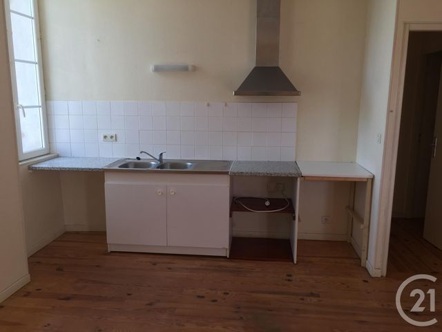 Afficher la photo en grand Appartement F2 à louer - 2 pièces - 51.88 m2 - LESPARRE MEDOC - 33 - AQUITAINE - Century 21 Agence Biran