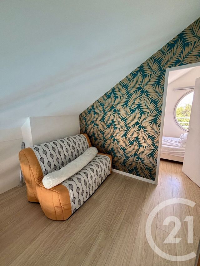 Appartement Duplex à louer - 3 pièces - 32.77 m2 - HOURTIN - 33 - AQUITAINE - Century 21 Agence Biran