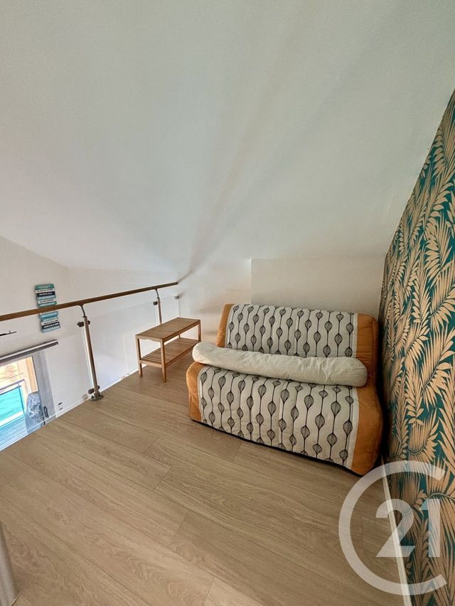 Appartement Duplex à louer - 3 pièces - 32.77 m2 - HOURTIN - 33 - AQUITAINE - Century 21 Agence Biran