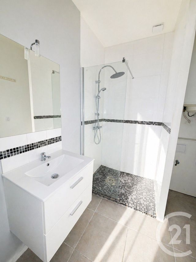 Appartement F2 à louer - 2 pièces - 38.89 m2 - ST LAURENT MEDOC - 33 - AQUITAINE - Century 21 Agence Biran