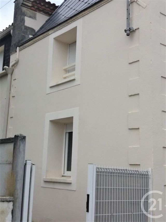 Appartement F2 à louer - 2 pièces - 48.0 m2 - LESPARRE MEDOC - 33 - AQUITAINE - Century 21 Agence Biran