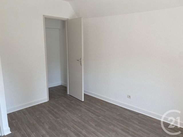 Appartement F2 à louer - 2 pièces - 48.0 m2 - LESPARRE MEDOC - 33 - AQUITAINE - Century 21 Agence Biran