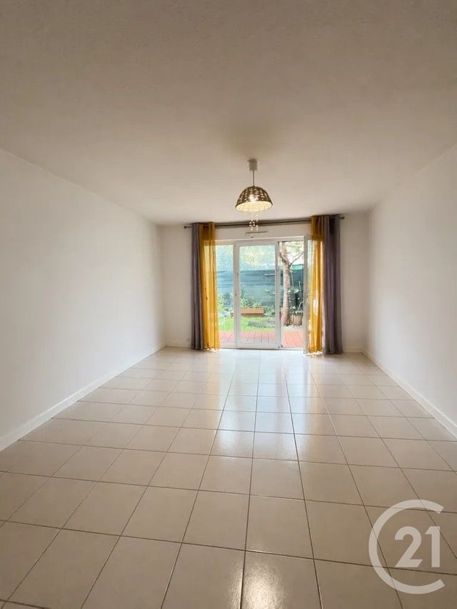 Appartement Duplex à louer - 3 pièces - 59.94 m2 - LESPARRE MEDOC - 33 - AQUITAINE - Century 21 Agence Biran